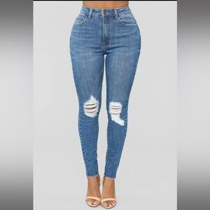 BNWT Fashion Nova High Rise Skinny Jeans